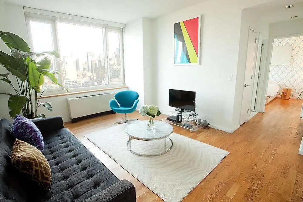 Kontakt z The Langston - Corporate Apartment
